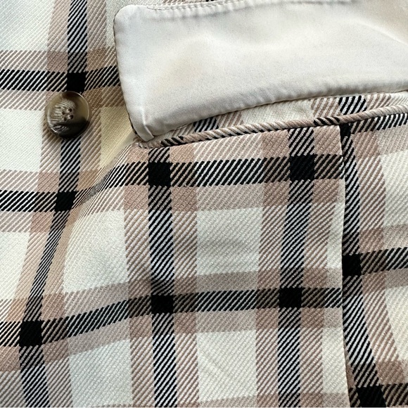 H&M (XXS) Double-Breasted Blazer in Ivory, Black and Beige Plaid - Picture 9 of 14